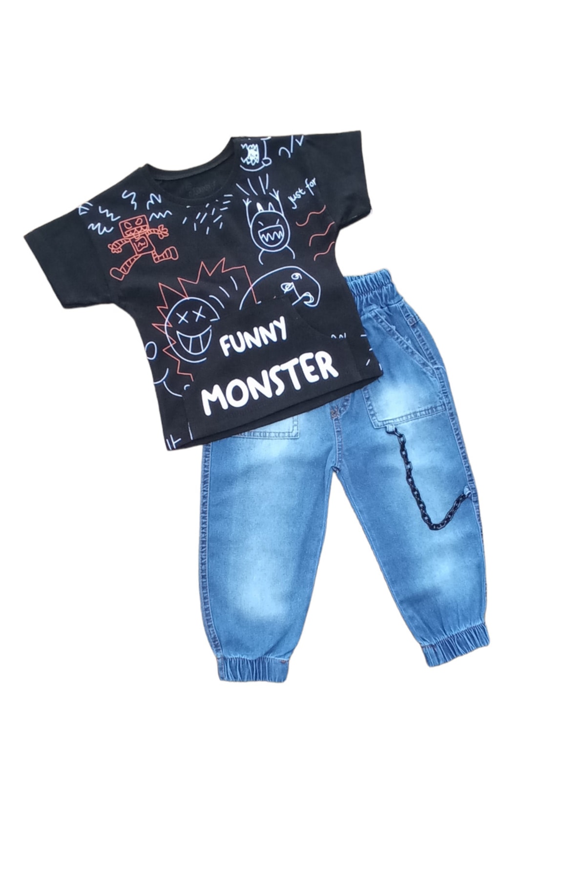 Çaren Kids Monster Erkek Çocuk 2'li Takım- Baskılı, Kanguru Cep T-shirt, Zincir Detaylı Pantolon