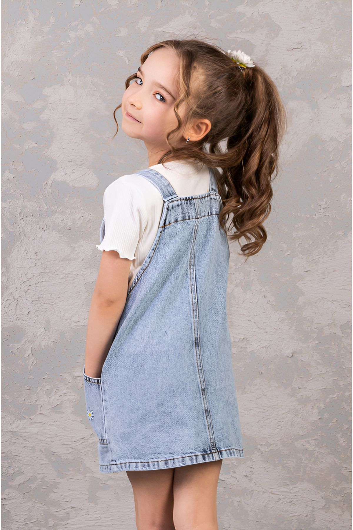 Çaren Kids - Kız Çocuk Papatya Nakışlı Denim Salopet Elbise